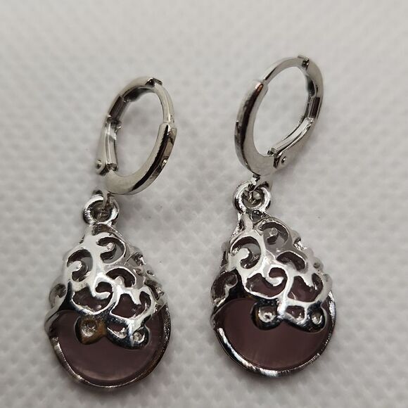 Vintage Pink Droplet Shaped‎ Earrings NWT - Picture 3 of 3